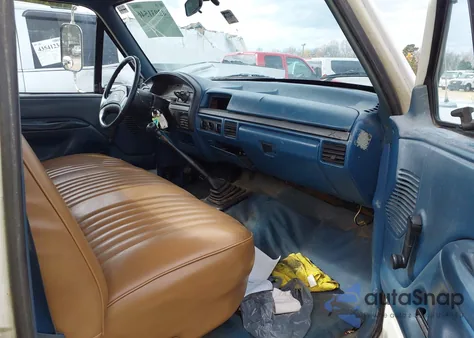 1995 Ford F350 z USA, uszkodzony, nr VIN 1FDJF37H1SNA36457